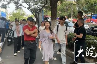 法媒：巴黎仍想引进奥斯梅恩，但那不勒斯要价高达2亿欧